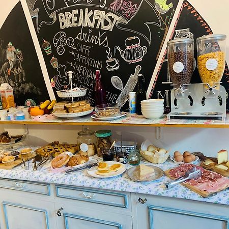 B&B Le Camere Di Livia Siena Eksteriør billede