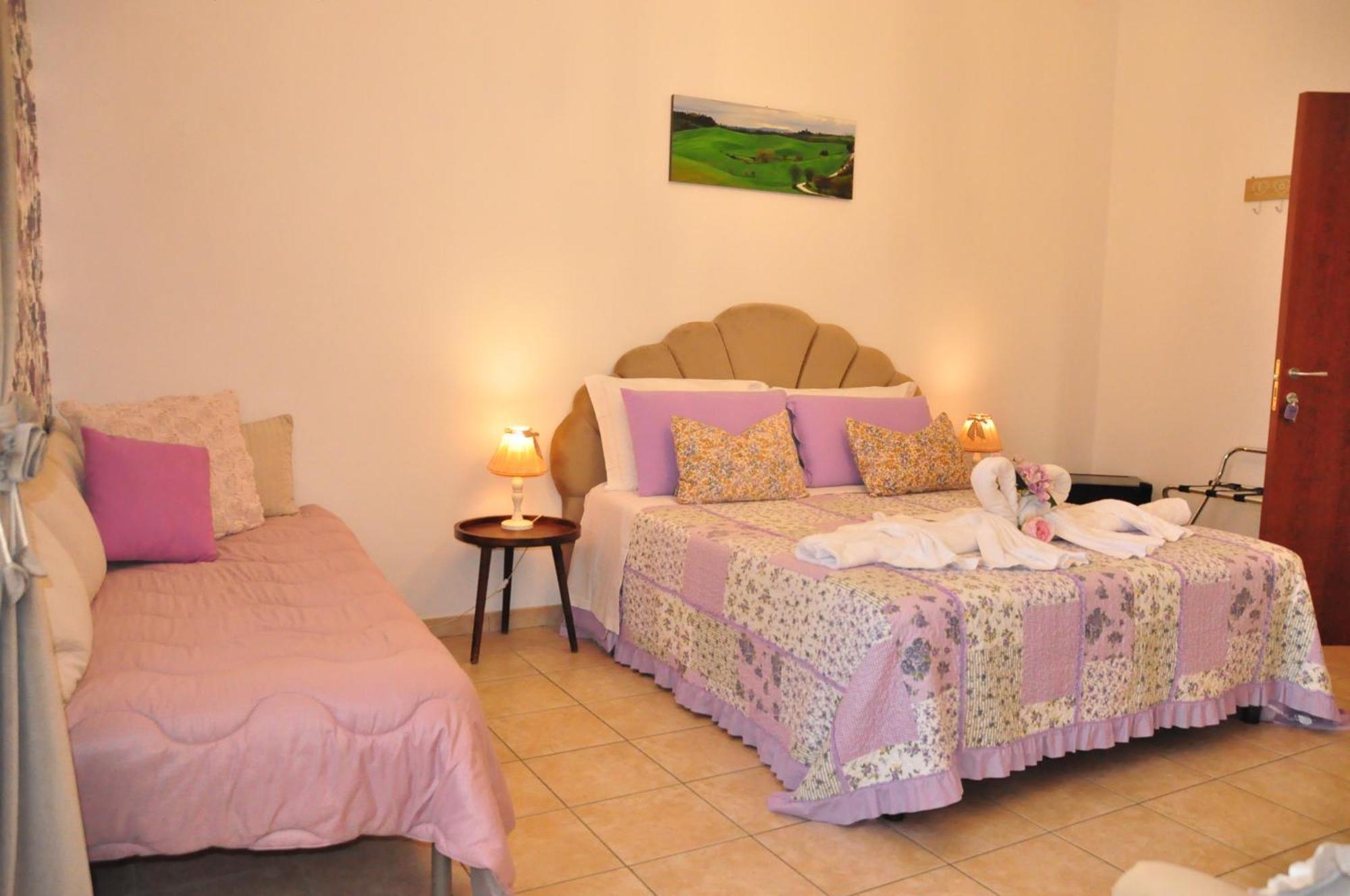 B&B Le Camere Di Livia Siena Eksteriør billede